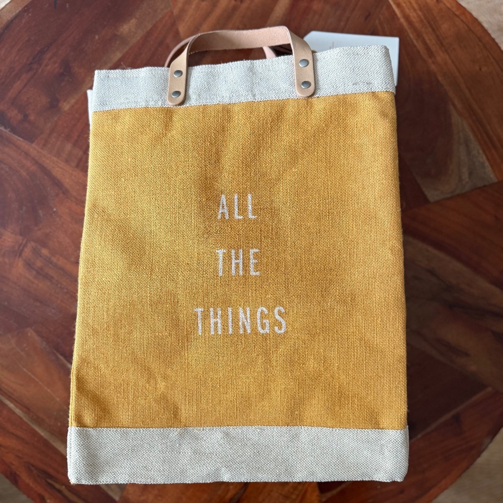 Apolis Global Market / Shopper tote in bright yellow - NEW